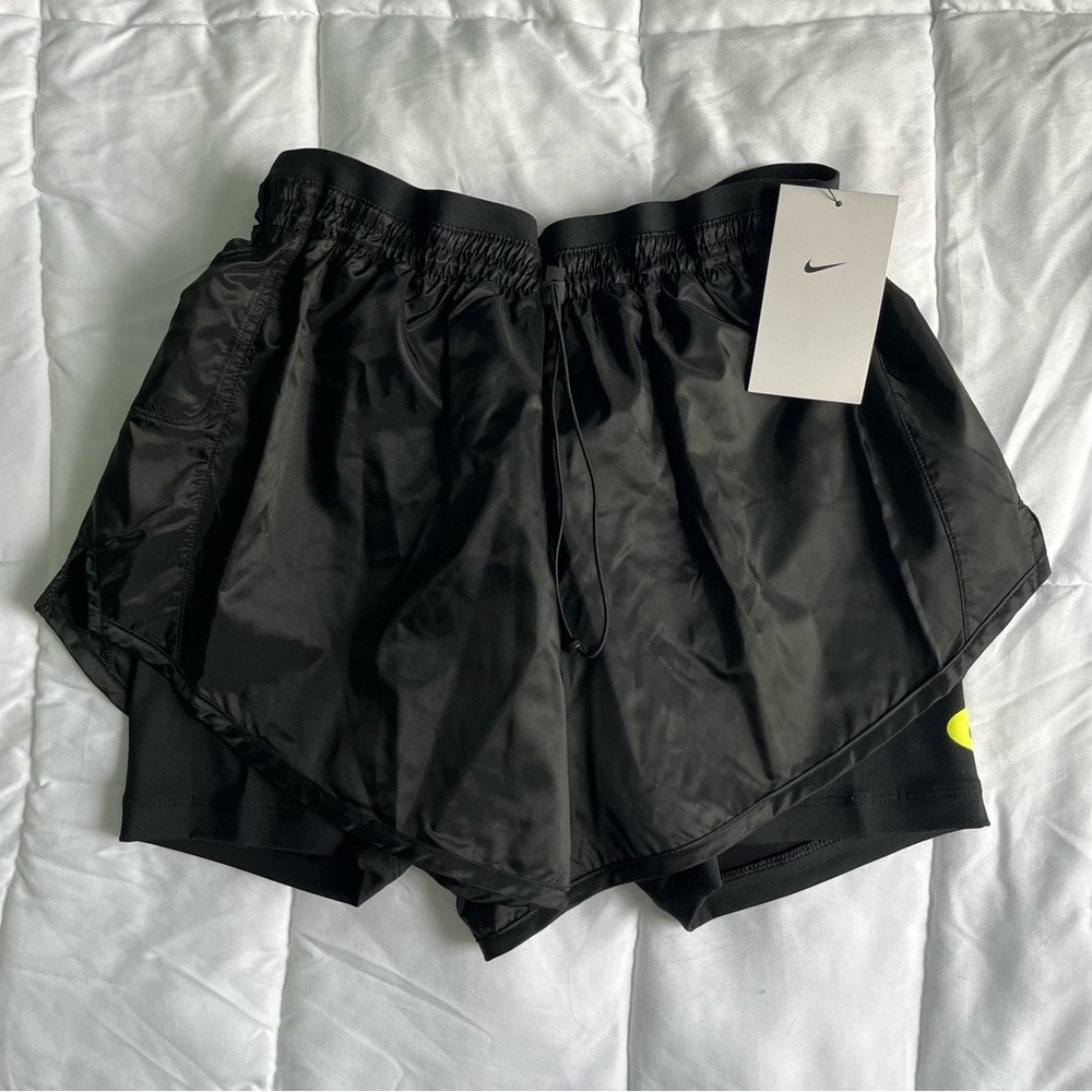 NWT NIKE RUNNING LOGO SHORTS